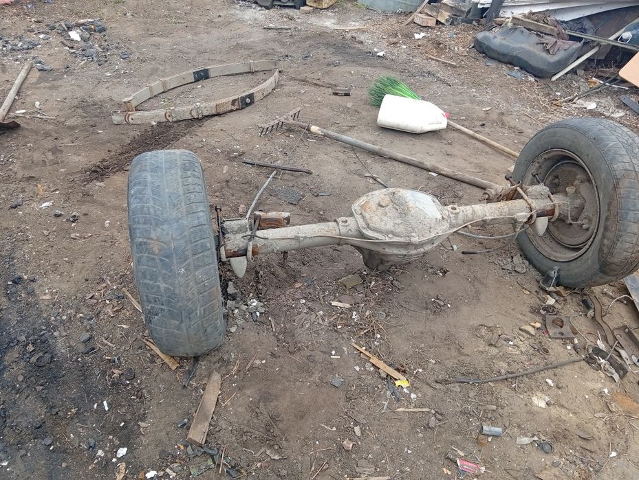 Продам задний мост Волга 3110 рессоры и фаркоп