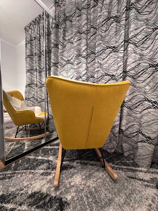 Fotoliu balansoar Somcasa (The Home)