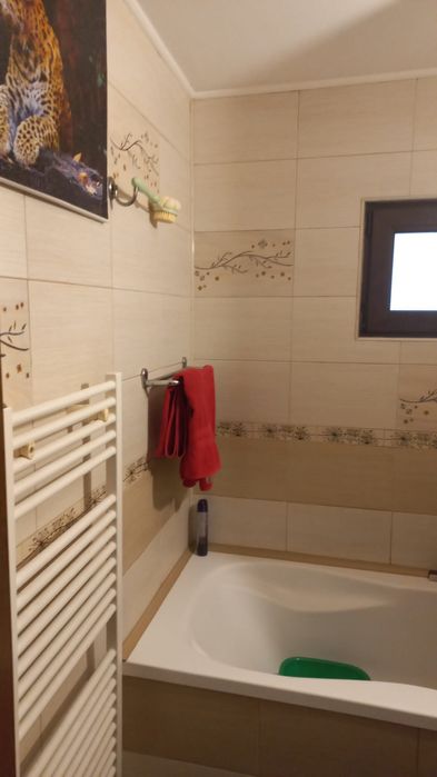 Vand sau schimb apartament