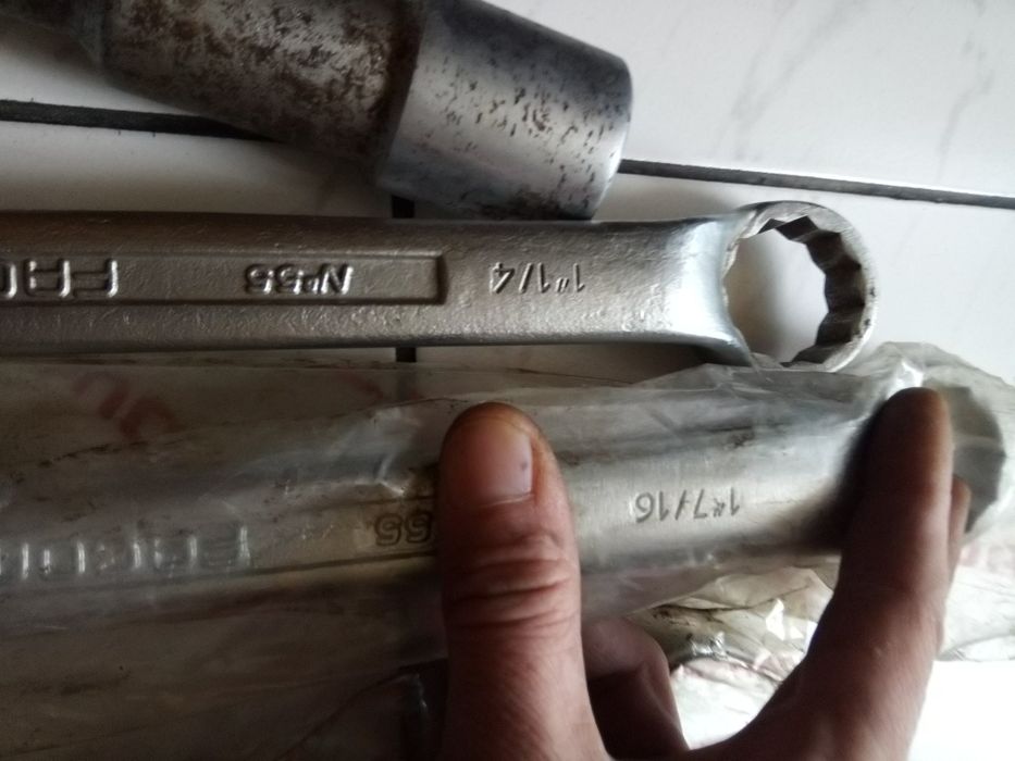 Инчови гаечни и лули FACOM