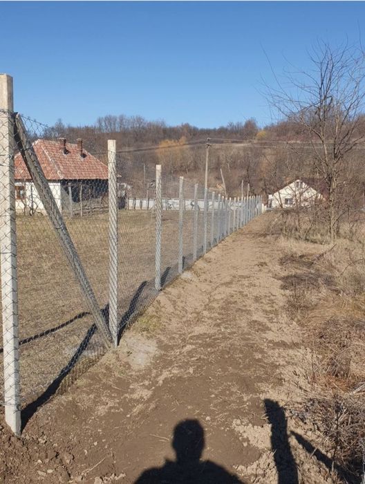 Vand garduri si porti