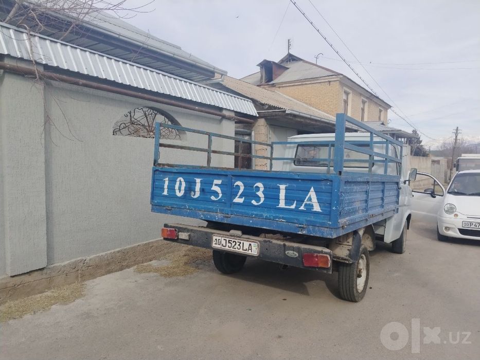 Грузовик машина продаётся