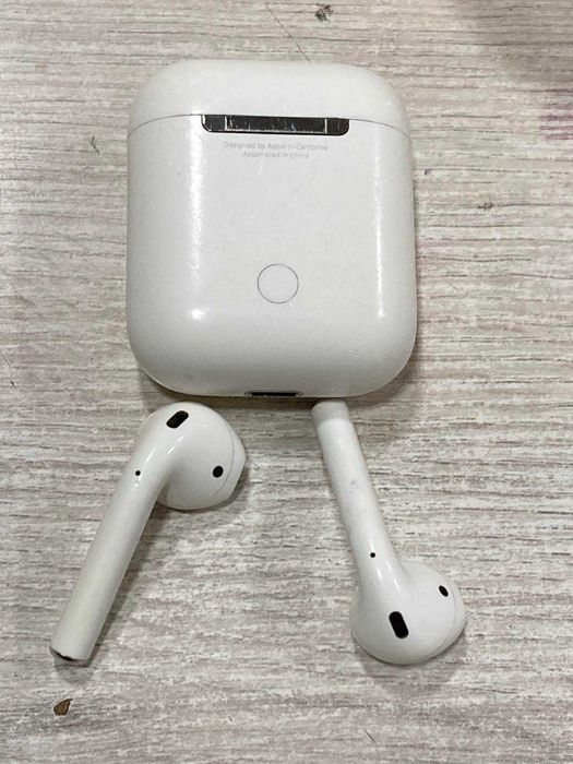 Безжични слушалки Apple AirPods 2 gen
