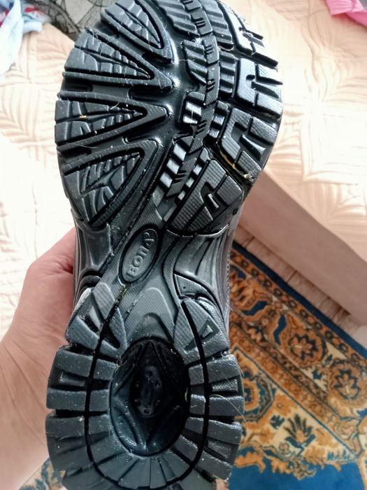 Продам обувь для подростка