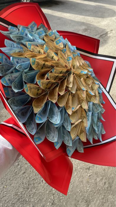 Денежный трендовые букеты