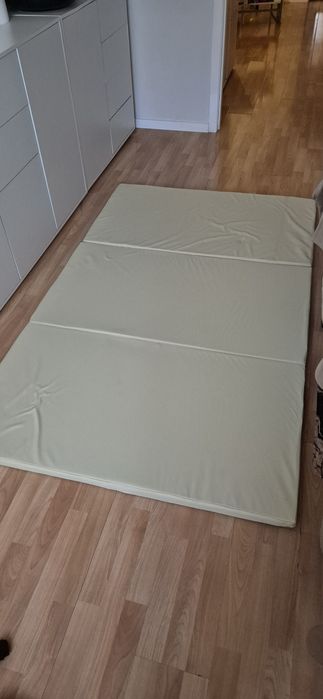 Saltea pentru masaj 200 x 120 cm – nefolosită, cu husă soft touch