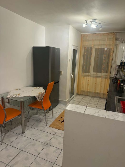 Apartament de inchiriat 2 cam Andrei Muresanu