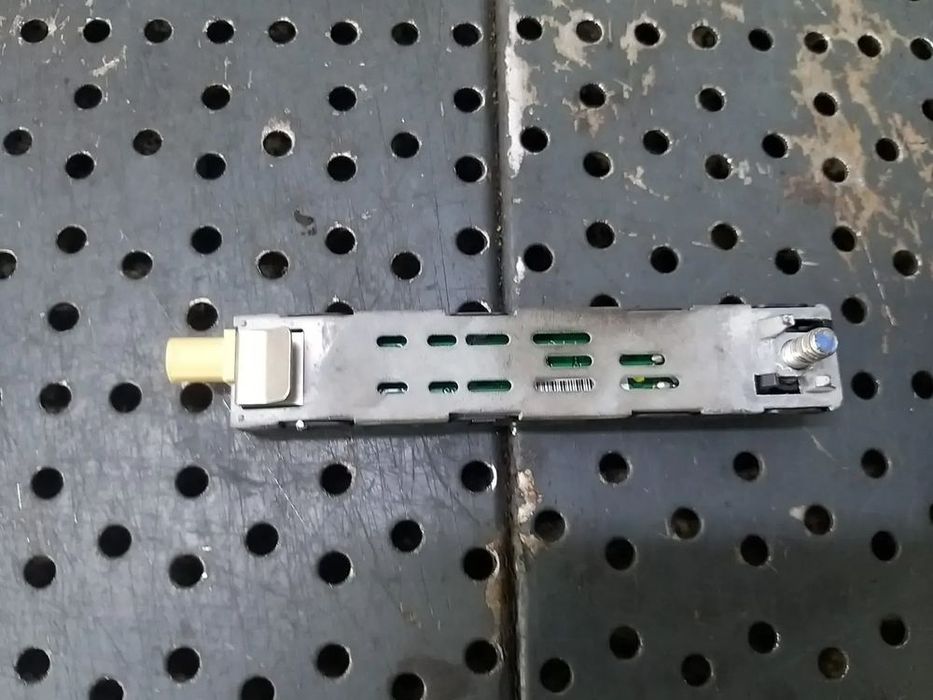 Amplificator antena seat toledo 4 kg3 5ja035577