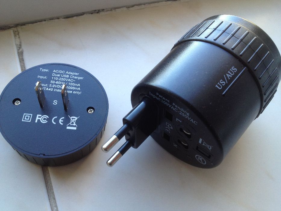 Adaptor charger valabil pentru orice priza