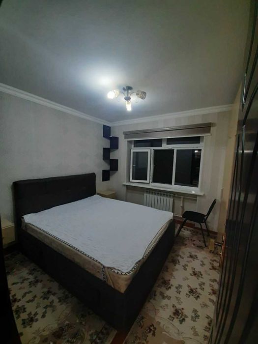 Сдаю квартиру Мирза Улугбекский р-он Эко базар 3-х ком 1-этаж 4-этажка