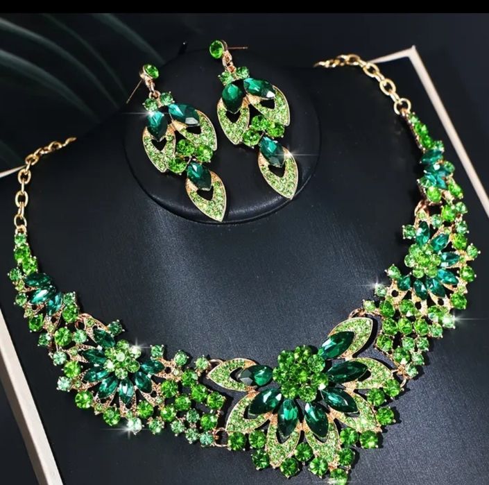 Продавам Нов страхотен лот