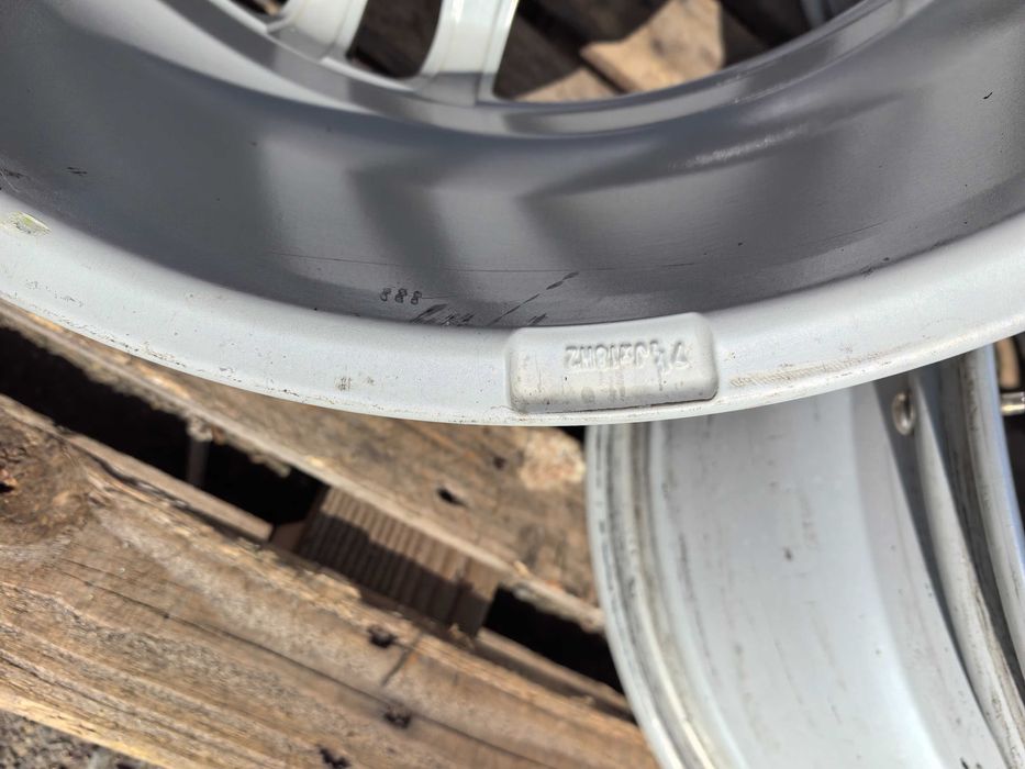 18 цола 5 х 112 мм Фолксваген / Шкода / Сеат / АУДИ - 7,5 Инча / ЕТ 42