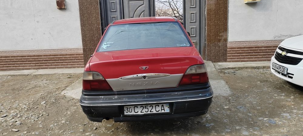 DAEWOO NEXIA 1 срочно сотилади!!!
