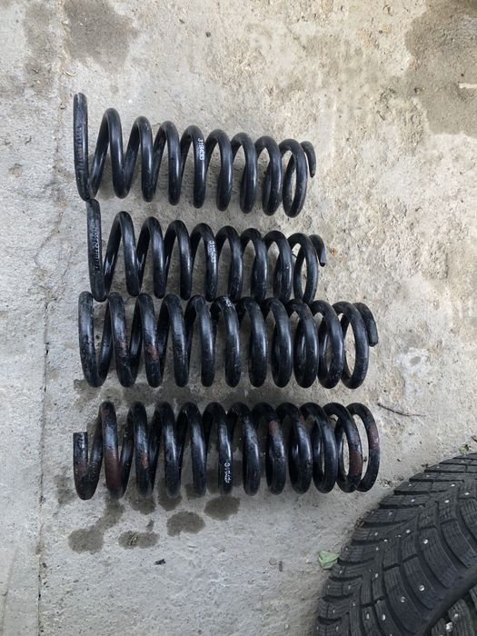 Продам пружины подвески w140