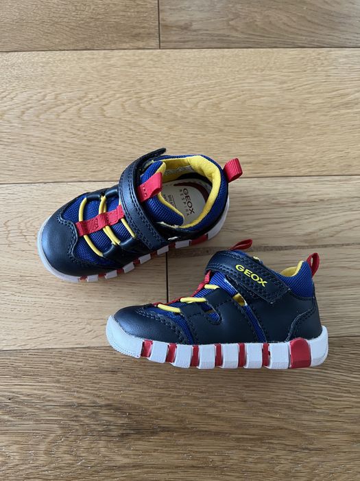 Geox mar.20, purtați o singura data.