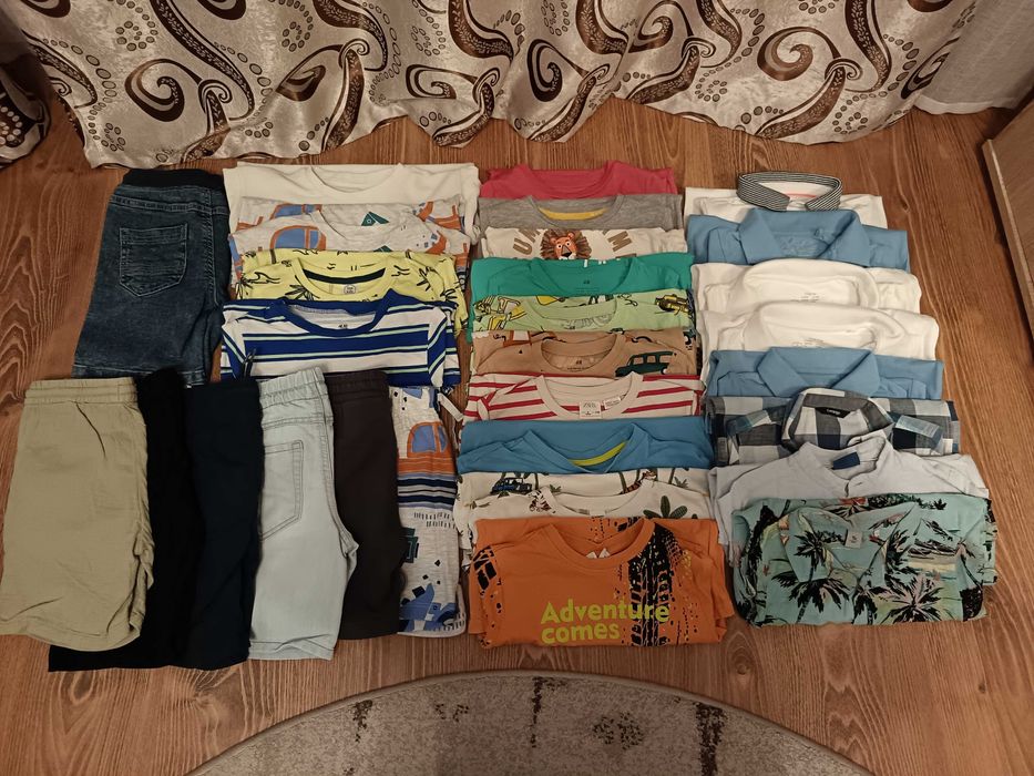 Vând lot hăinuțe băiețel