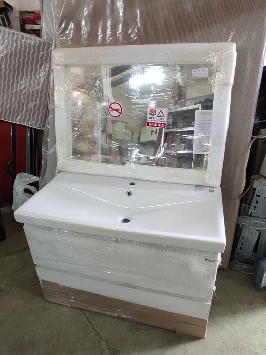 Комплект шкафове за баня Бостън на TRIANO НОВО