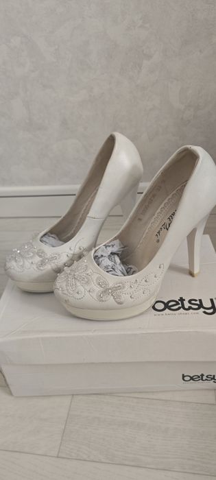 Продам туфли б/у