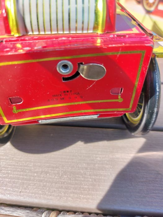 Jucarie veche chinezeasca din tabla