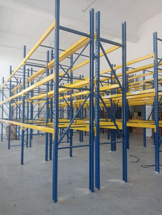 Rafturi metalice industriale profesionale