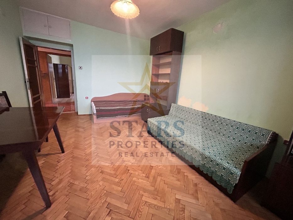 Продажба 3-стаен гр. Варна - Червен Площад