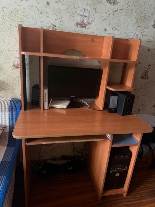 Продам рабочий стол
