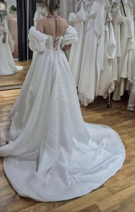 Rochie de mireasa  A line