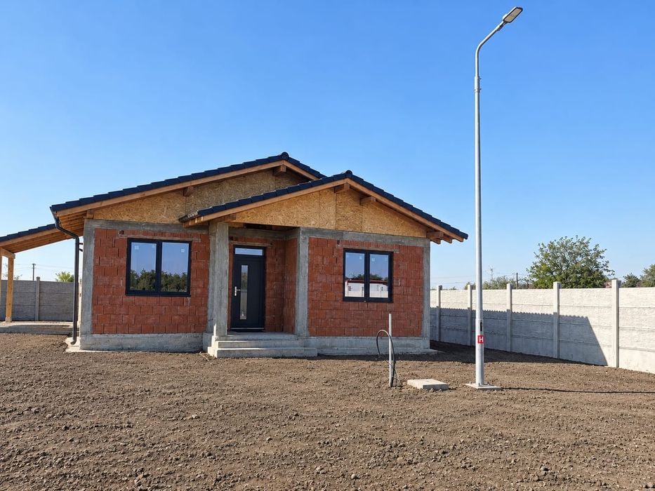 CASĂ NOUĂ INDIVIDUALĂ ÎN LEȘ  - 98,81 Mp construiți + 500 mp Teren