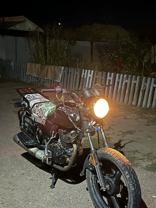 Мотоцикл GSX150 кубовый срочна продам
