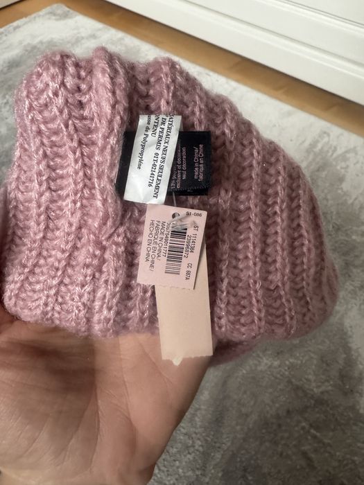 Caciula Victoria’s Secret