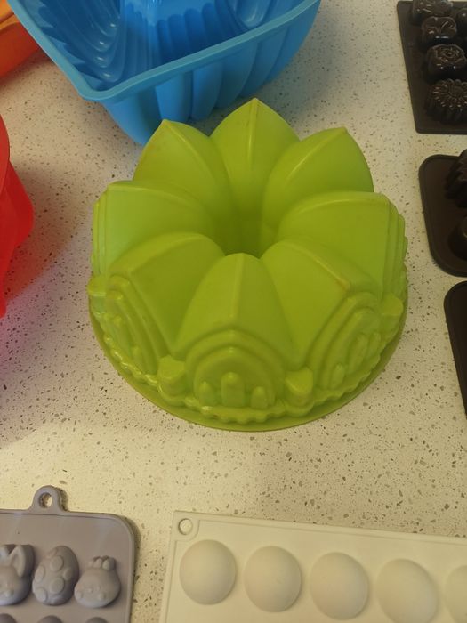 Силиконови форми за печене, бонбони или свещи