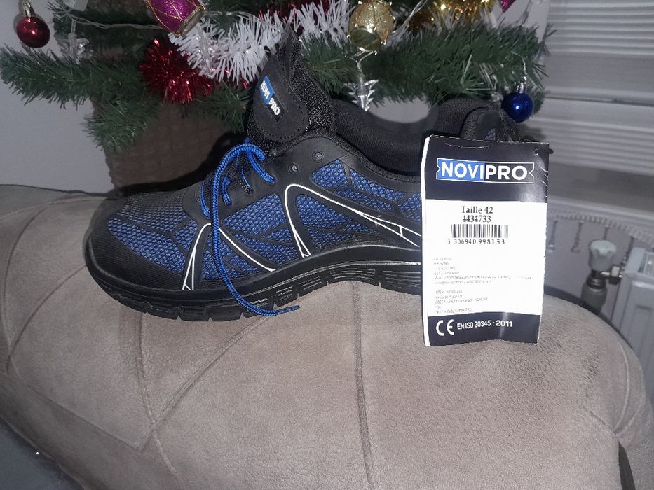 Чисто нови обуфки