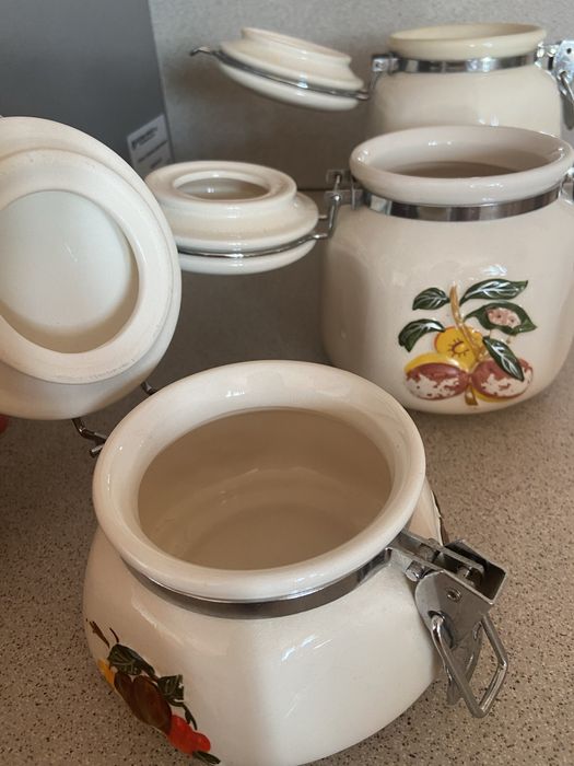 Комплект 3 бр буркани за съхранение, подправки с метална закопчалка