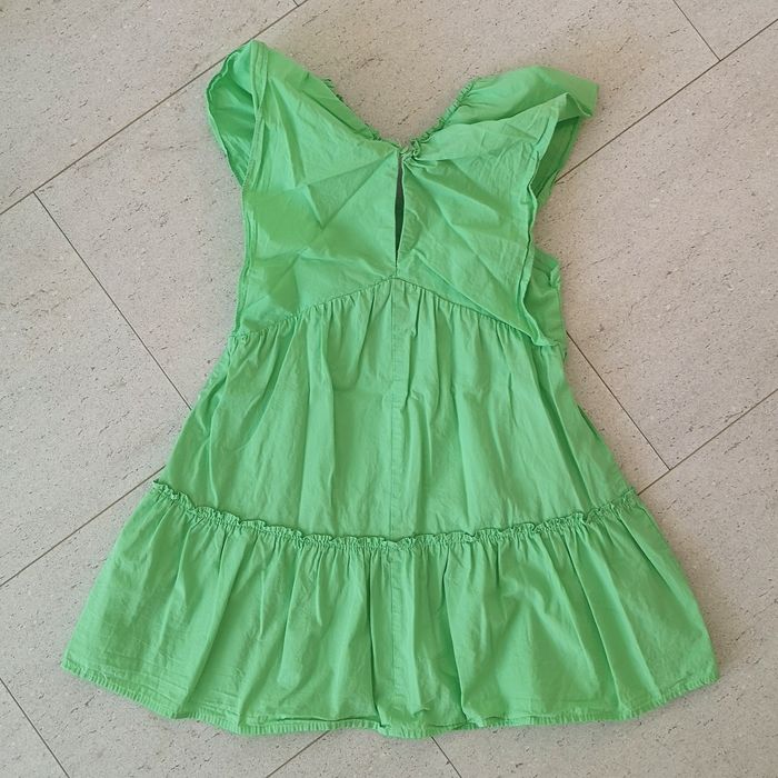 Детска рокля ZARA в ярко зелено размер 128