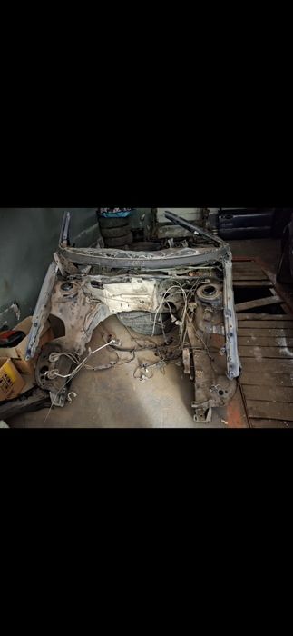 Передняя часть Пассат Б4