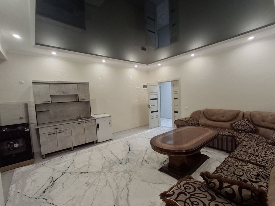 Vakzalda kvartira sotiladi