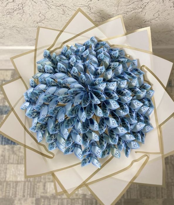 Принимаем заказы на денежные букеты