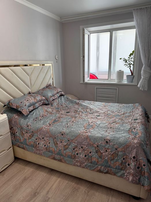 Двуспальная кровать+шкаф