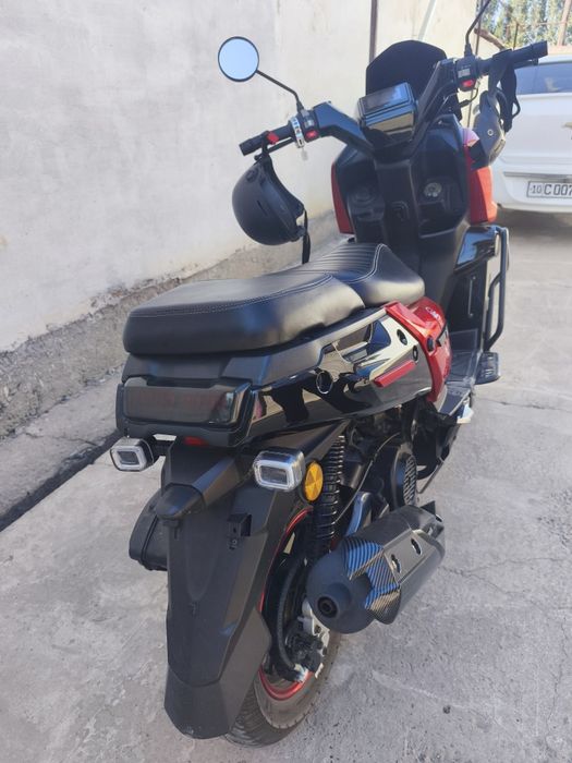 Mototsikl sotiladi