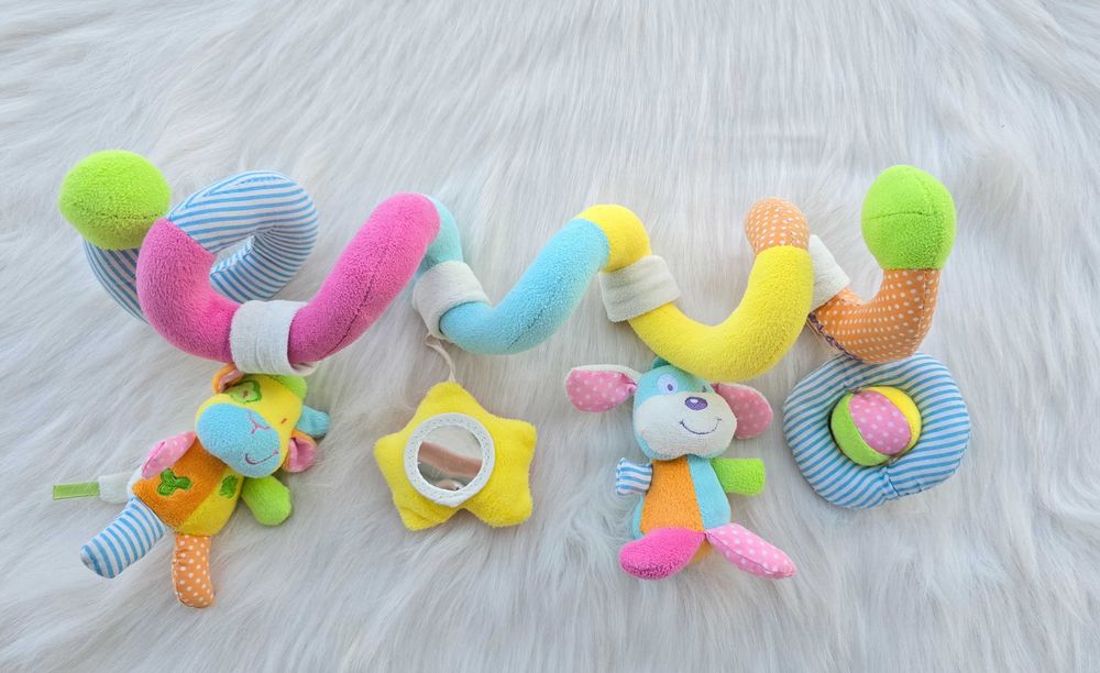 Играчки за детска количка и кошара