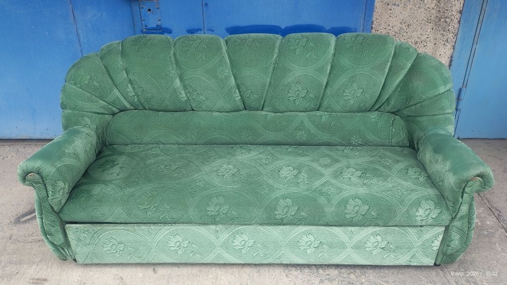Продам отличный диван