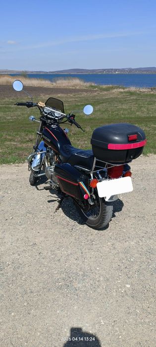 Motocicleta Suzuki gn250