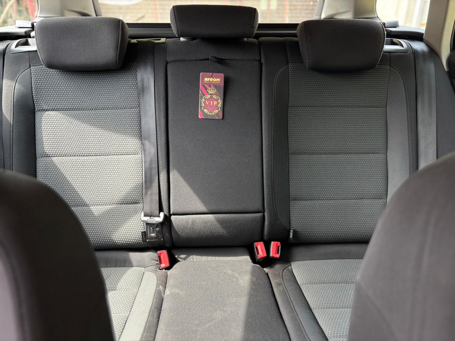 Vând Golf 6 1.6tdi