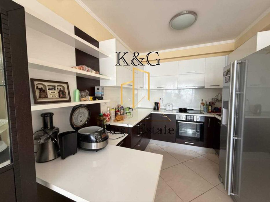 Луксозен апартамент в гр. Несебър