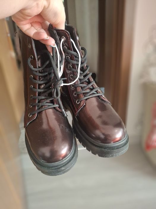 Чисто нови боти бордо Lc waikiki