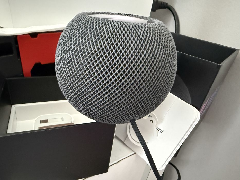 Умная колонка Apple HomePod mini черный