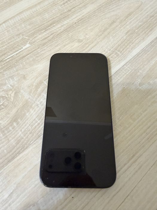 Iphone 13 в хорошем состояний