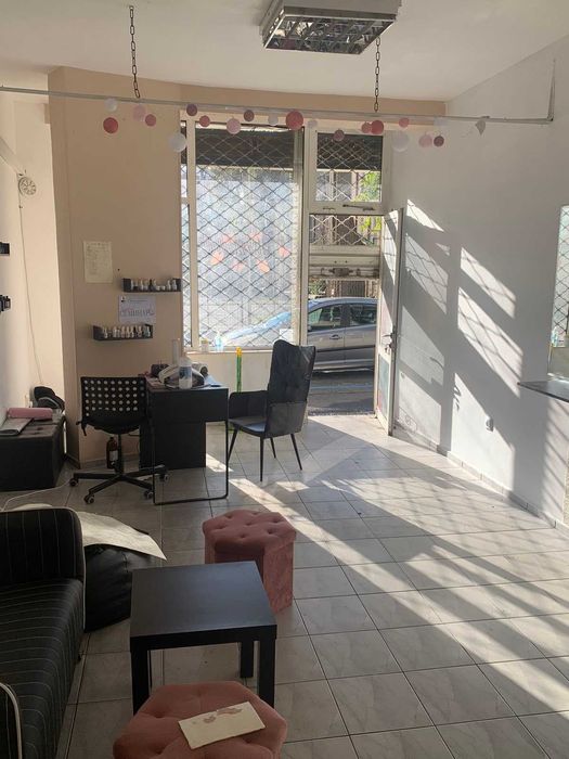 Дава се под наем Магазин в Бургас, Център - 35 кв.м за 76.5 € - Снимка #1