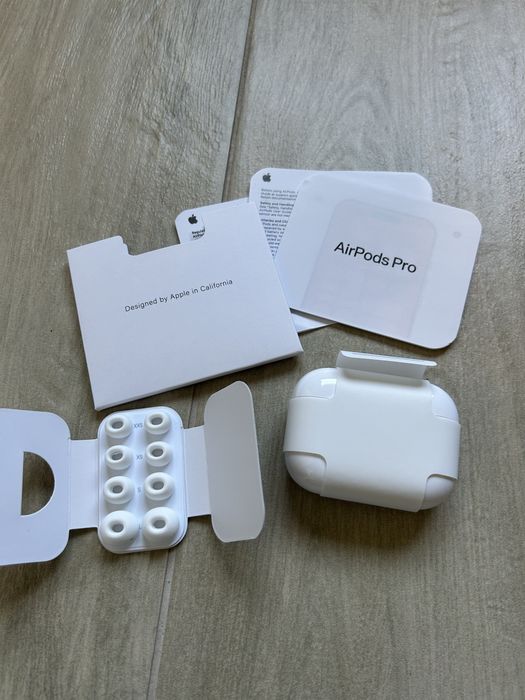 airpods pro 3 noi in cutie