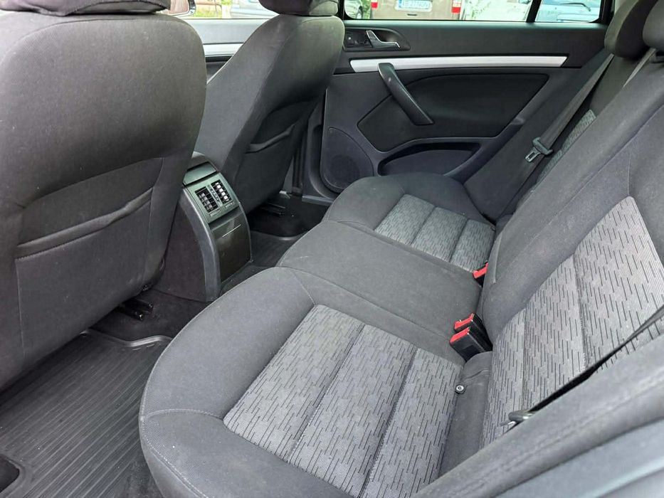 Skoda octavia 2.0tdi 143cp an 2011 euro 5